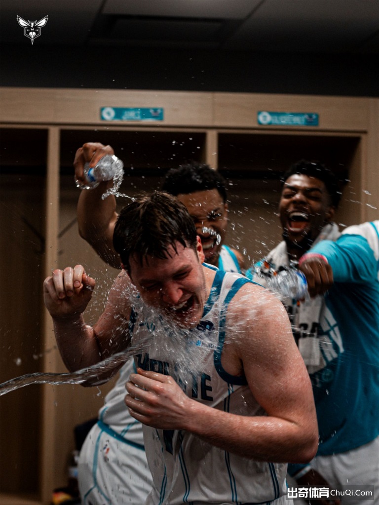 鲁梅尼格盛,赞国米防线,卓越,万博manbetx体育平台,万博体育官网,万博体育app下载,ManBetX,SPORTS