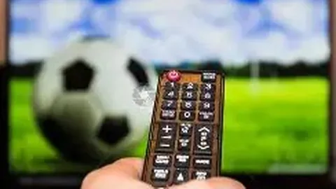 霍伊伦分享与Siu庆祝瞬间：7岁足球小将进球狂喜或已征服我心。