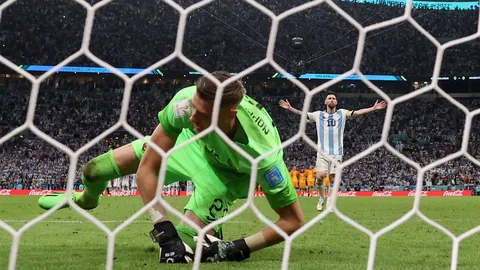 万博体育平台，SPORTS， 014711 4